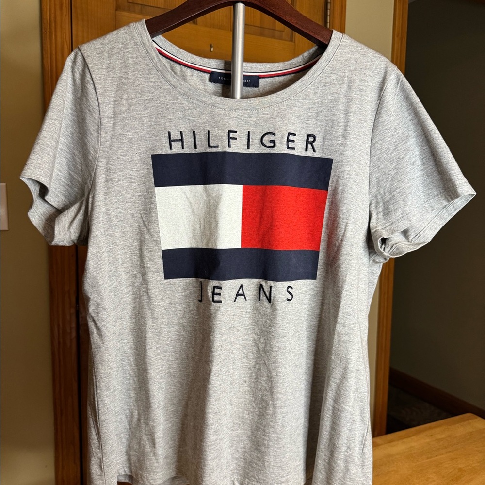 Tommy Hilfiger Gray Logo T-Shirt